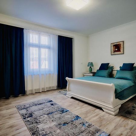 Galiceanu Apart Deluxe Bistrita  Bagian luar foto